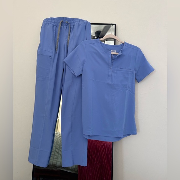 Wonderwink scrub set - Picture 4 of 4